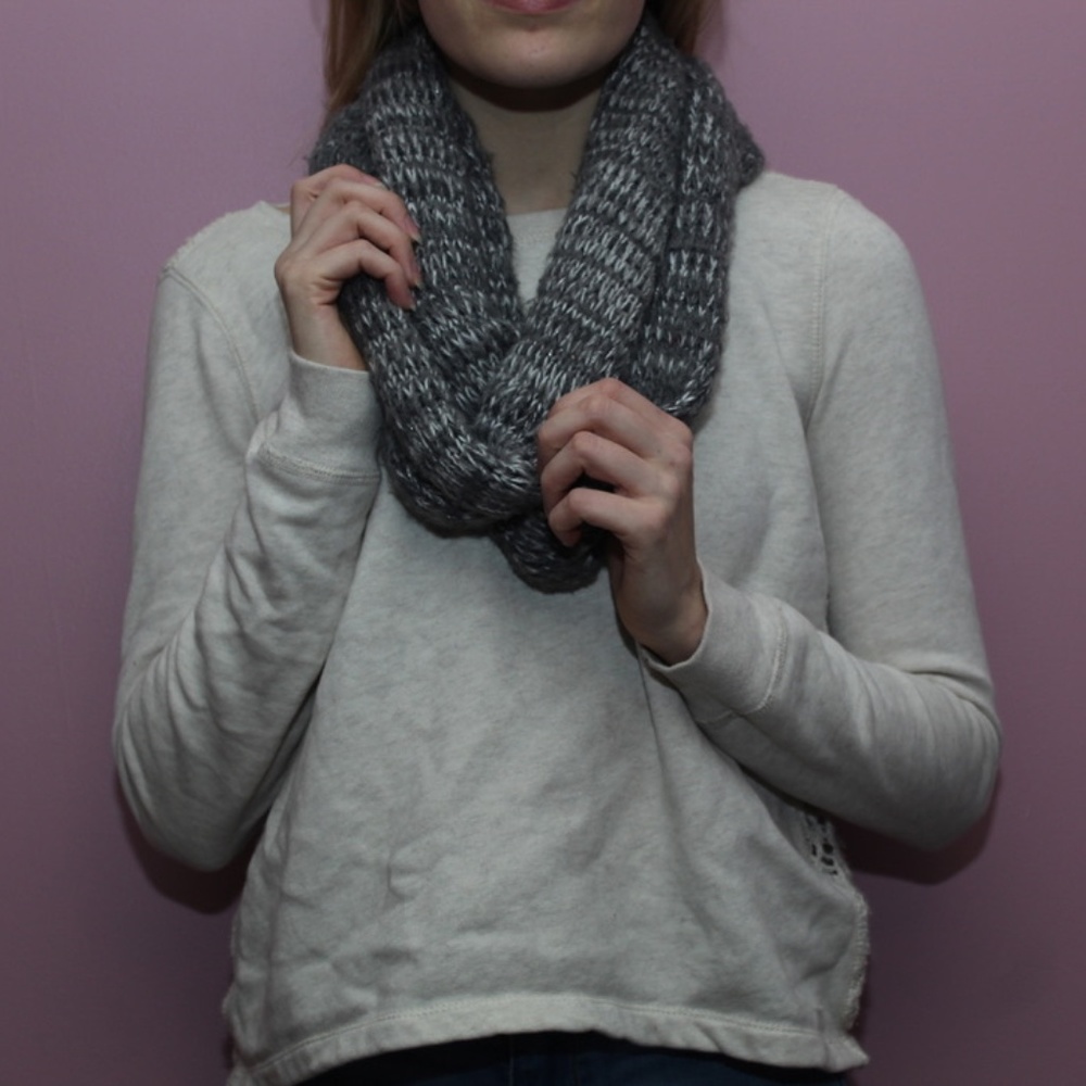 Hollister Gray and White Knit Infinity Scarf
